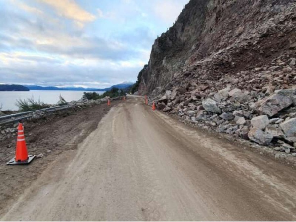 A 28 días del derrumbe, reabren un carril de la Ruta 40 en la Patagonia