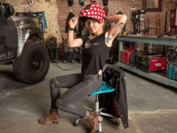 Muri&oacute; la mujer m&aacute;s r&aacute;pida del mundo mientras conduc&iacute;a a 800 km/h