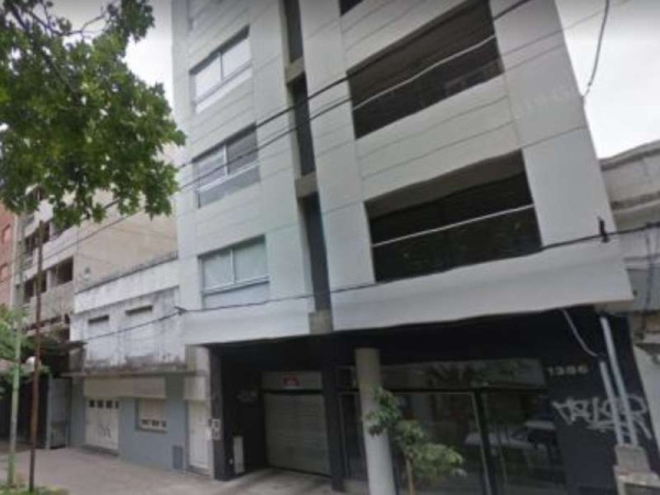 Robaron tres departamentos en el mismo edificio