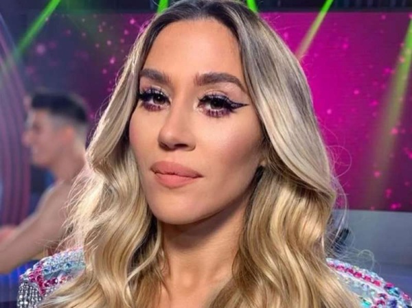 Jimena Barón &quot;se desnudó&quot; para tomar mate