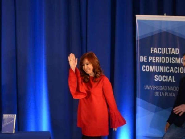 Cristina Kirchner en Misiones: habló de un &quot;nuevo contrato social&quot; y les envió un mensaje a &quot;los que más tienen&quot;