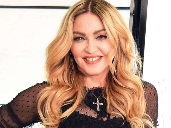 Madonna prohibirá los celulares en sus shows