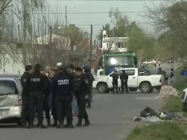 Liberaron a la menor y detuvieron al sujeto atrincherado en Los Hornos