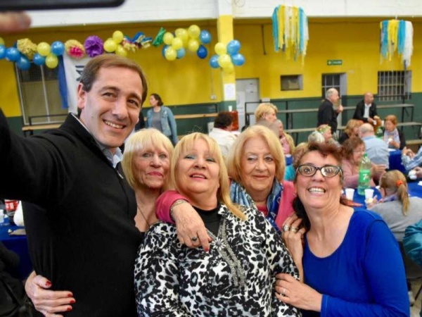 Garro: &quot;Son días muy intensos, y de mucho trabajo, pero también de mucha pasión; nos encanta estar cerca de la gente&quot;