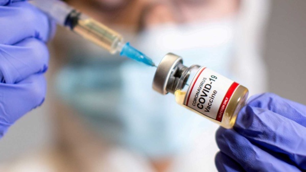 Sputnik V: Rusia confirmó que la vacuna no produce reacciones adversas en mayores de 60