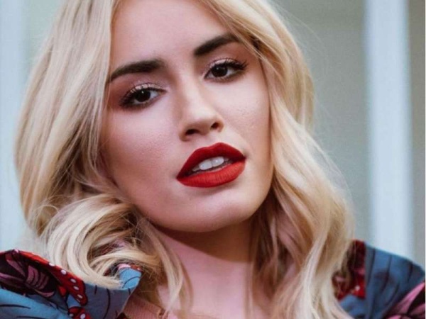 Lali bailó casi desnuda en Instagram