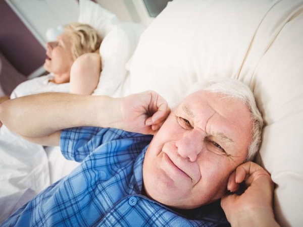 Según la ciencia, roncar fuerte afecta a tu cerebro