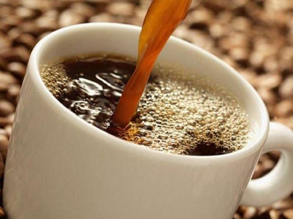 ¿Cuánto café se recomienda beber por día?