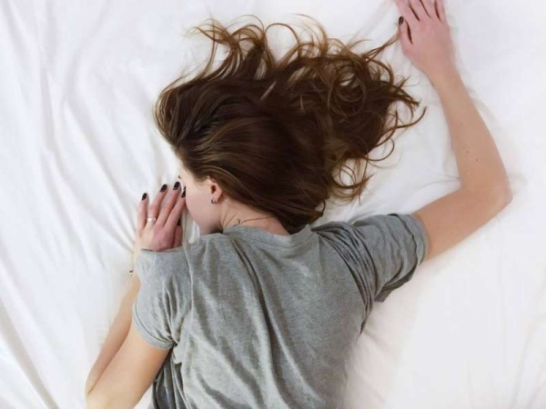 ¿Es mejor dormir solo o acompañado?