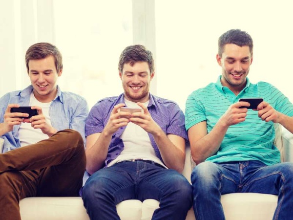 ¿Cómo le afecta a tu cerebro vivir mirando el celular?