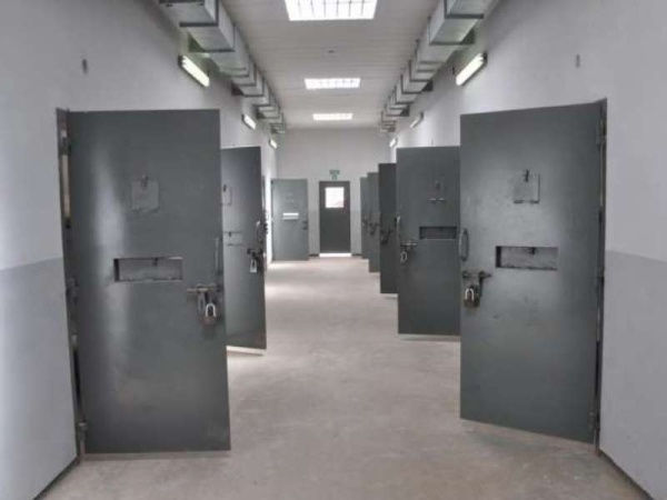 Por el coronavirus, varios presos podr&iacute;an recibir prisi&oacute;n domiciliaria