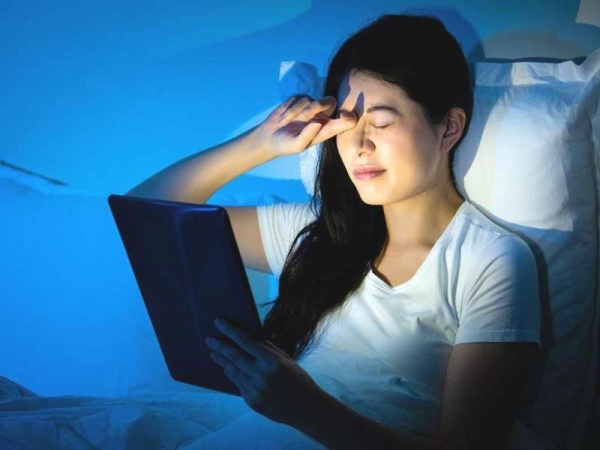 Cuarentena: ¿cómo protegernos de la luz azul por usar tantas pantallas?