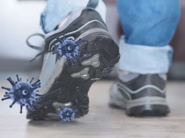&iquest;El coronavirus se puede transportar en la suela de los zapatos?