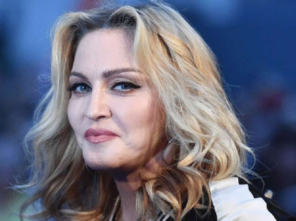 Madonna le ofreci&oacute; 20 millones de d&oacute;lares a un famoso para que la dejara embarazada