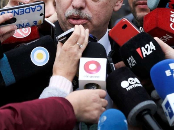 Más de mil periodistas de Argentina rechazaron que haya un ataque a la libertad de expresión