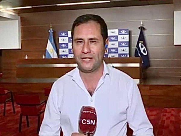 El periodista platense de C5N, Claudio Cardoso, fue agredido en la marcha anticuarentena del Obelisco