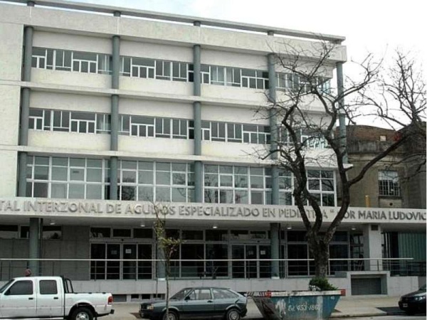 Un nene de 9 años está internado en el Hospital de Niños de La Plata con leucemia y necesita una estufa, ropa y juegos de mesa