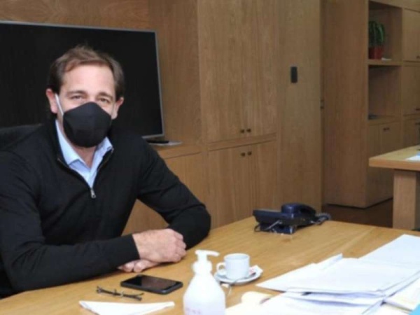 Mucho enojo en el gobierno Nacional y Provincial con Garro: &quot;incentiva a la gente a que salga a la calle, los contagiados son culpa de él&quot;
