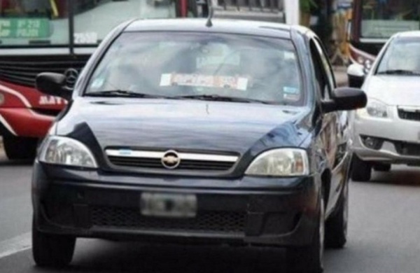 Desde el lunes aumentan las tarifas de los remises en La Plata