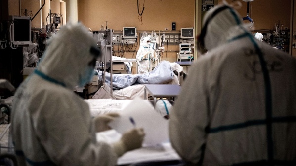 Los hospitales porteños y de al menos ocho provincias superan el 90% de ocupación en terapia intensiva