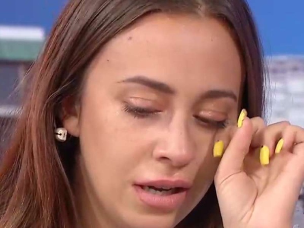 Nai Awada anunció que se va del país