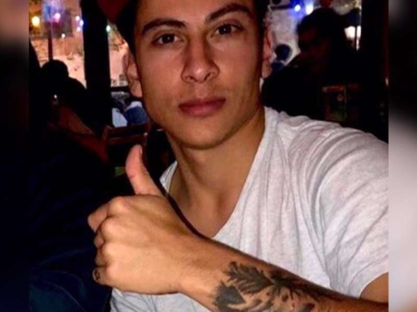 Joven de La Plata desilusionado: &quot;Tengo 23 años, la pandemia me dejó sin trabajo y pensaba irme del país&quot;