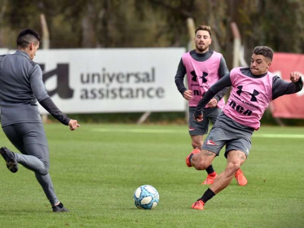 Estudiantes le apunta a Hurac&aacute;n y a mejorar la imagen 
