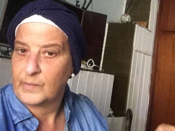Tiene cáncer de mama y se habían equivocado de diagnóstico: el drama de una mujer de La Plata