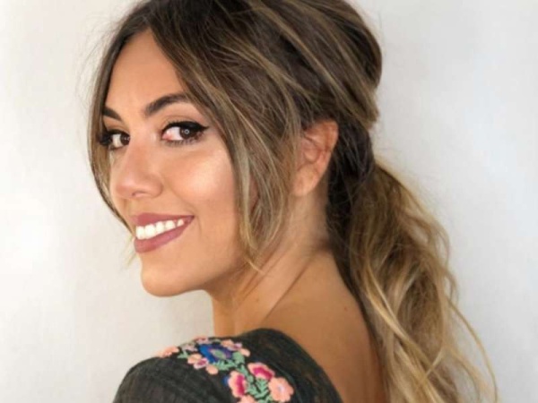 La foto &quot;hot&quot; Floppy Tesouro en la cocina