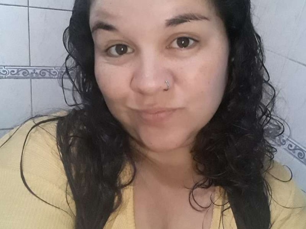 Su hijo perdió las únicas zapatillas que tenía en La Plata y las busca desesperadamente