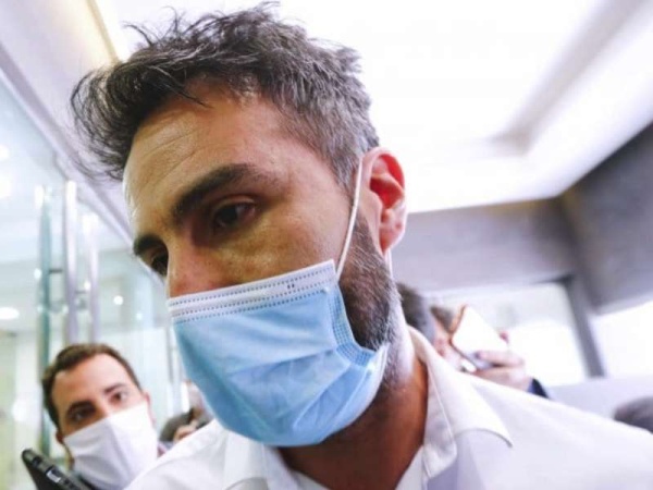 Maradona está sedado y permanecerá varios días internado 