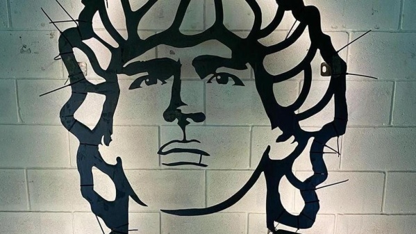 La embajada argentina en Italia emplazará una escultura de Maradona en Nápoles