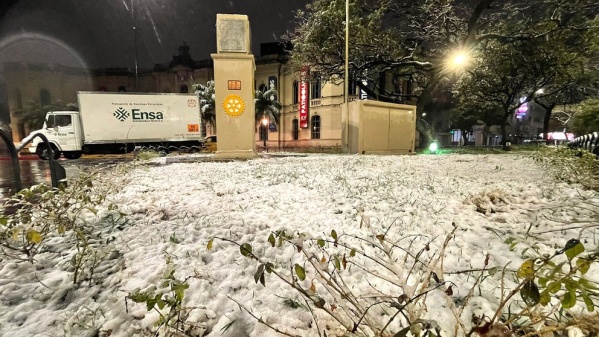 Después de 14 años volvió a nevar en Córdoba Capital