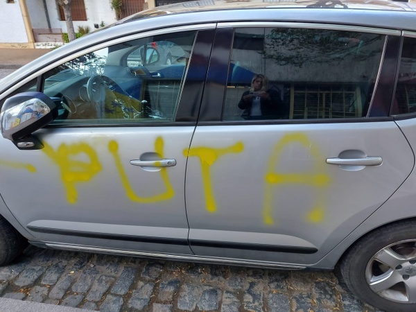 Es enfermero del Hospital de Niños, está denunciado por pedófilo y amenaza de muerte a su ex pareja: "Temo por mi vida"