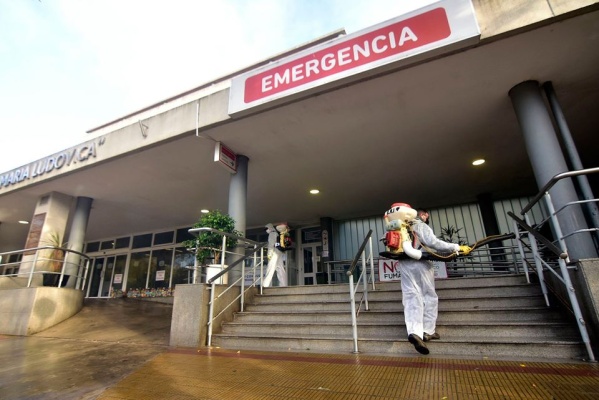 335 personas dieron positivo y 11 fallecieron por coronavirus en La Plata durante las últimas 24 horas