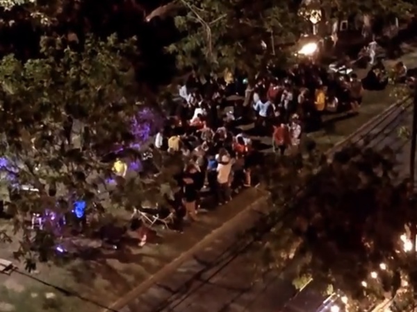 En el medio de la segunda ola de contagios, en La Plata el bar Walden festejó ATR sin protocolos