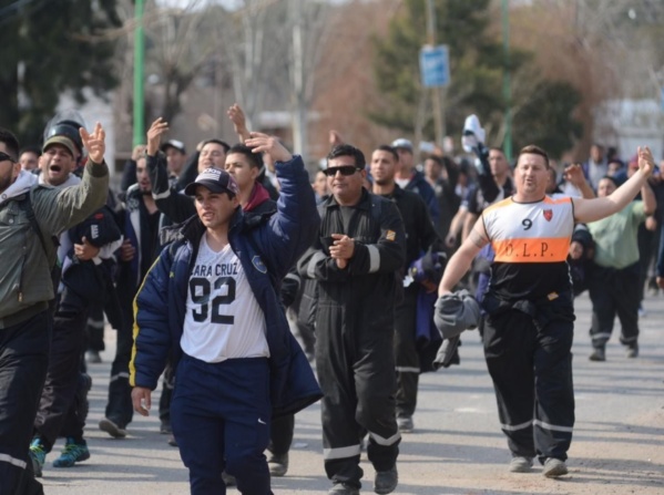 UOCRA: La Justicia ordenó la urgente reincorporación de 36 trabajadores echados por AESA en la YPF de Ensenada