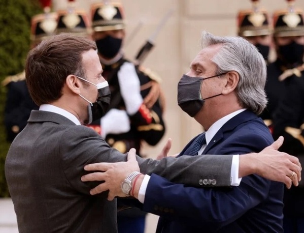 Fuerte apoyo de Macron a Alberto Fernández por el FMI: "Estamos del lado de Argentina"