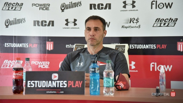 Des&aacute;bato descart&oacute; los rumores y confirm&oacute; un equipo con varios cambios