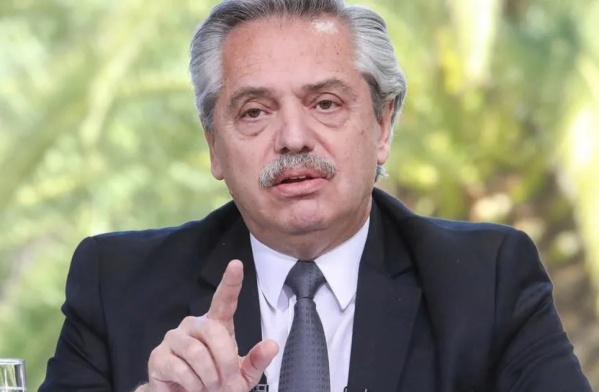 El presidente encabeza la primera reunión del Comité de Vacunación contra el coronavirus