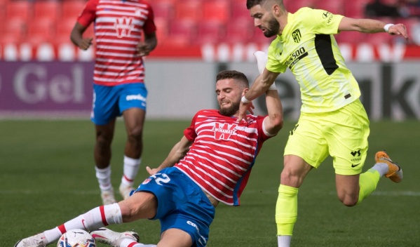 El equipo de Simeone ganó y es más líder que nunca en España