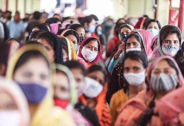 En India están al borde del colapso sanitario