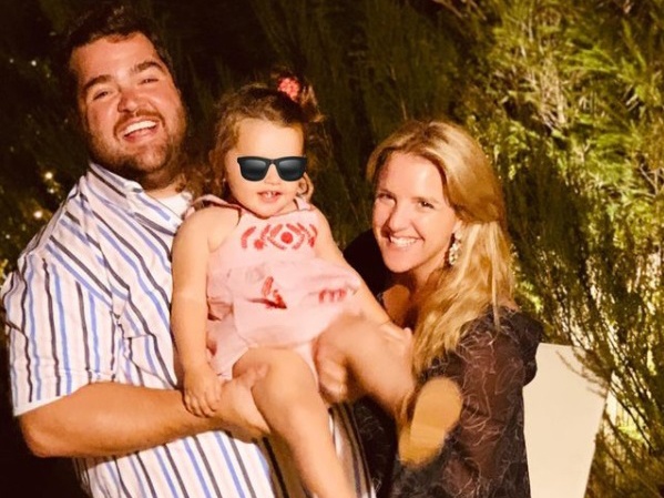 Emocionante carta de Darío Barassi a su hija: "El mundo se me frena hasta no verla recuperada del todo"