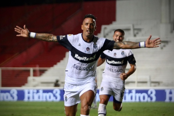 El COVID-19 no da tregua en Gimnasia que hoy sum&oacute; dos bajas m&aacute;s