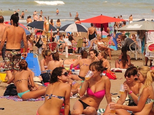 Verano 2021: conoc&eacute; el protocolo para playas p&uacute;blicas de mar, r&iacute;o o lagos y balnearios privados