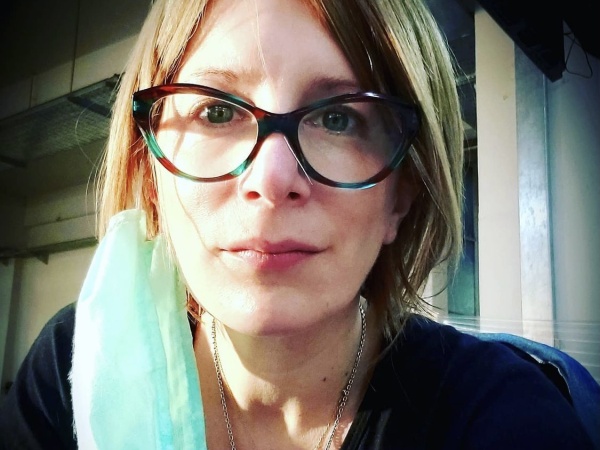 Violento asalto a punta de pistola a una periodista platense y su pareja en City Bell