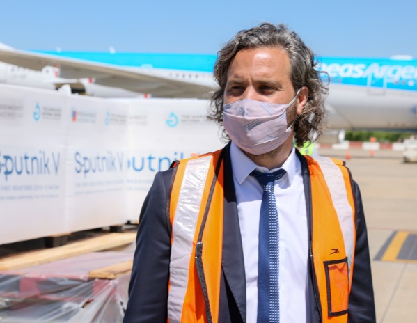 Cafiero confirmó que las restricciones nocturnas empezarán a regir desde este viernes