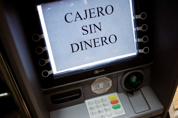 Siguen las quejas por la falta de dinero en los cajeros automáticos de La Plata