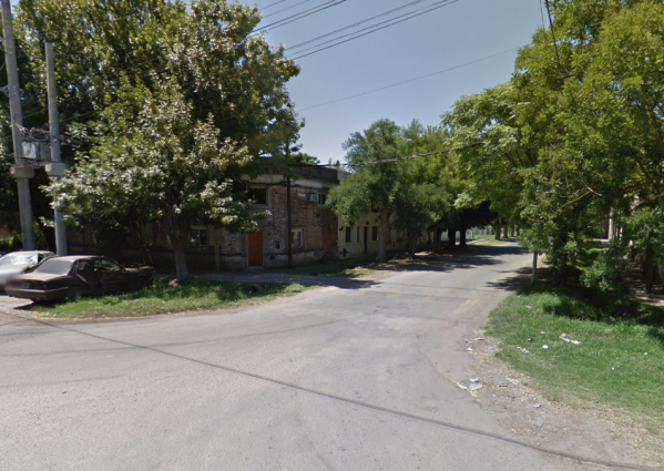 Compró una casa en La Plata hace un año pero volvió el antiguo dueño y lo amenazó con un arma para recuperarla