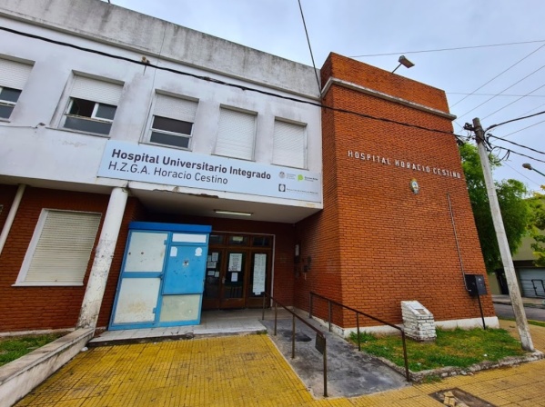 Un joven apuñaló a su novia en Ensenada: la dejó con hematomas y heridas en sus piernas